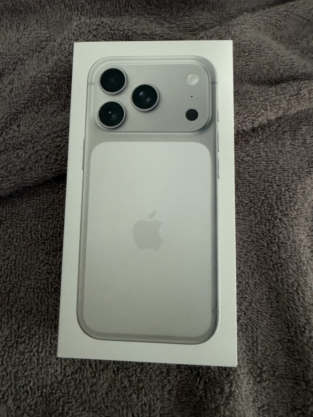 Apple iPhone 17 Pro Silver BOX